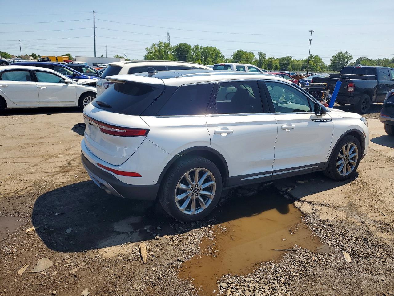 2020 Lincoln Corsair - Фото 3