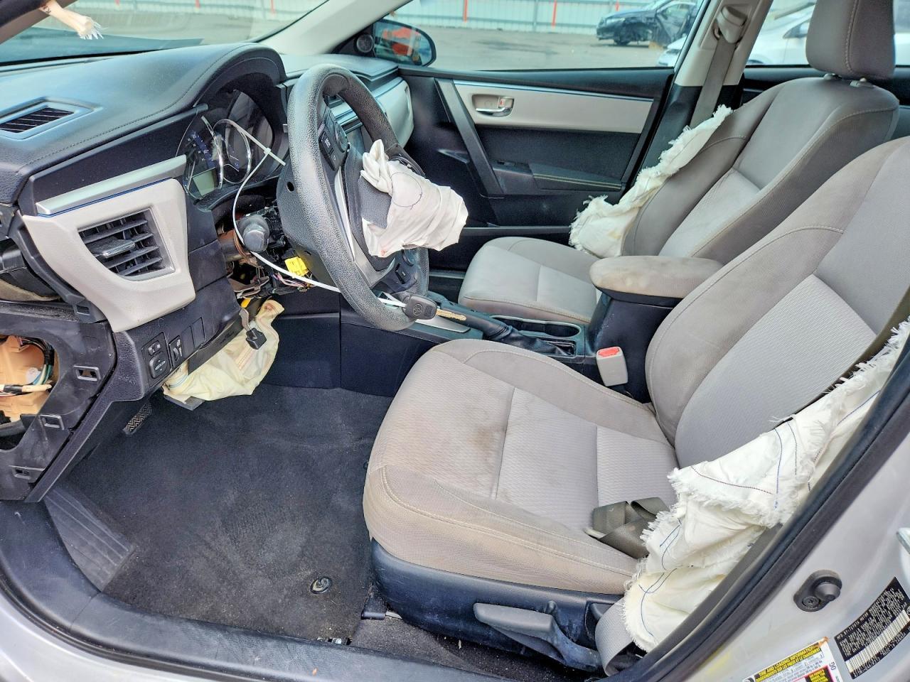 2015 Toyota Corolla Le - Фото 7