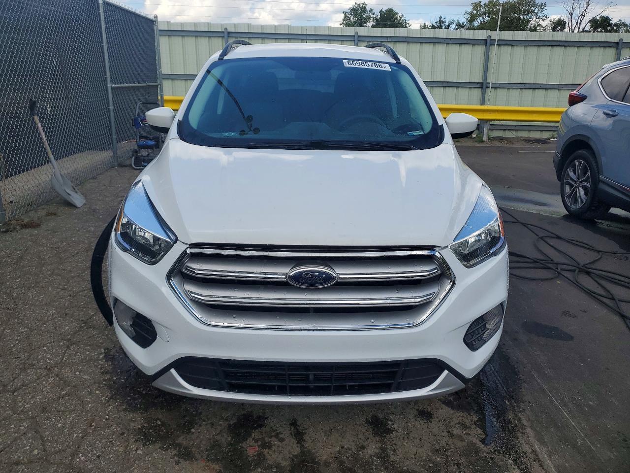 2018 Ford Escape Se - Фото 5