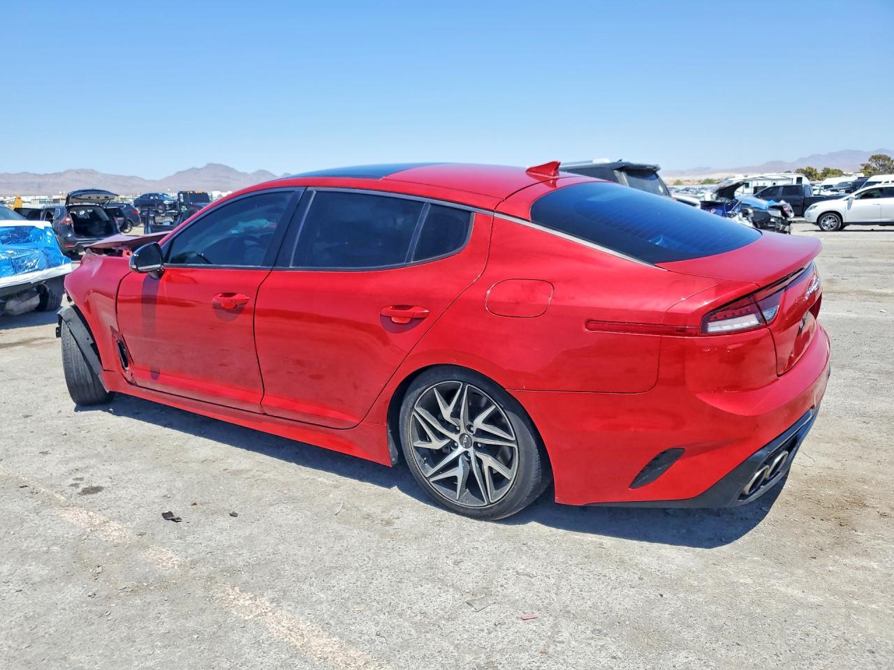 2022 Kia Stinger Gt Line - Фото 2