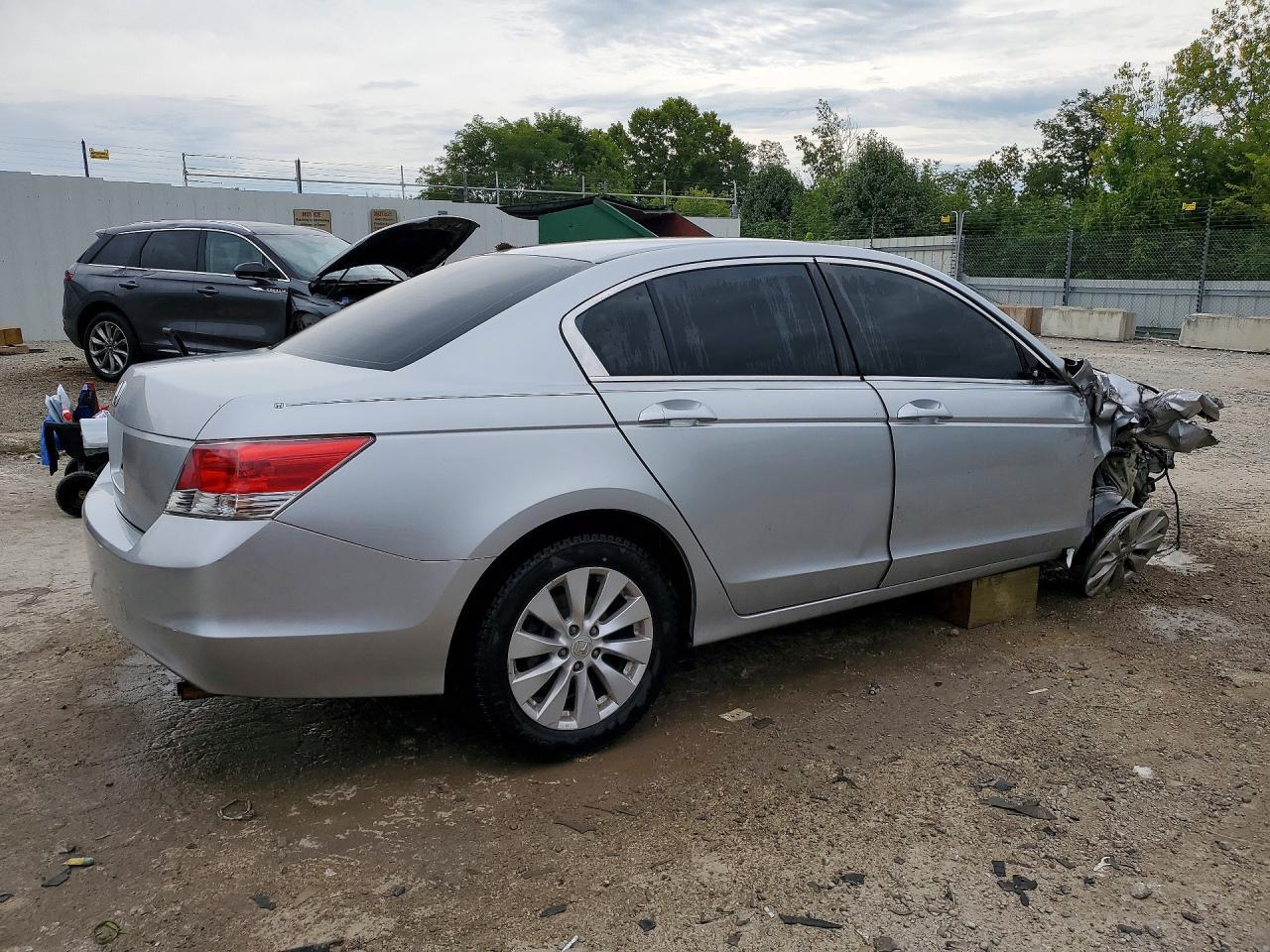 2010 Honda Accord Lx - Фото 3