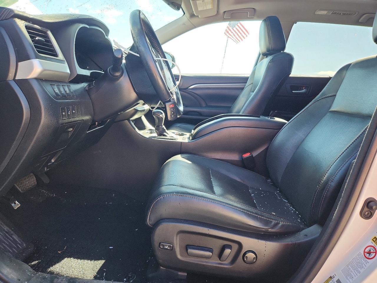 2017 Toyota Highlander Limited - Image 7
