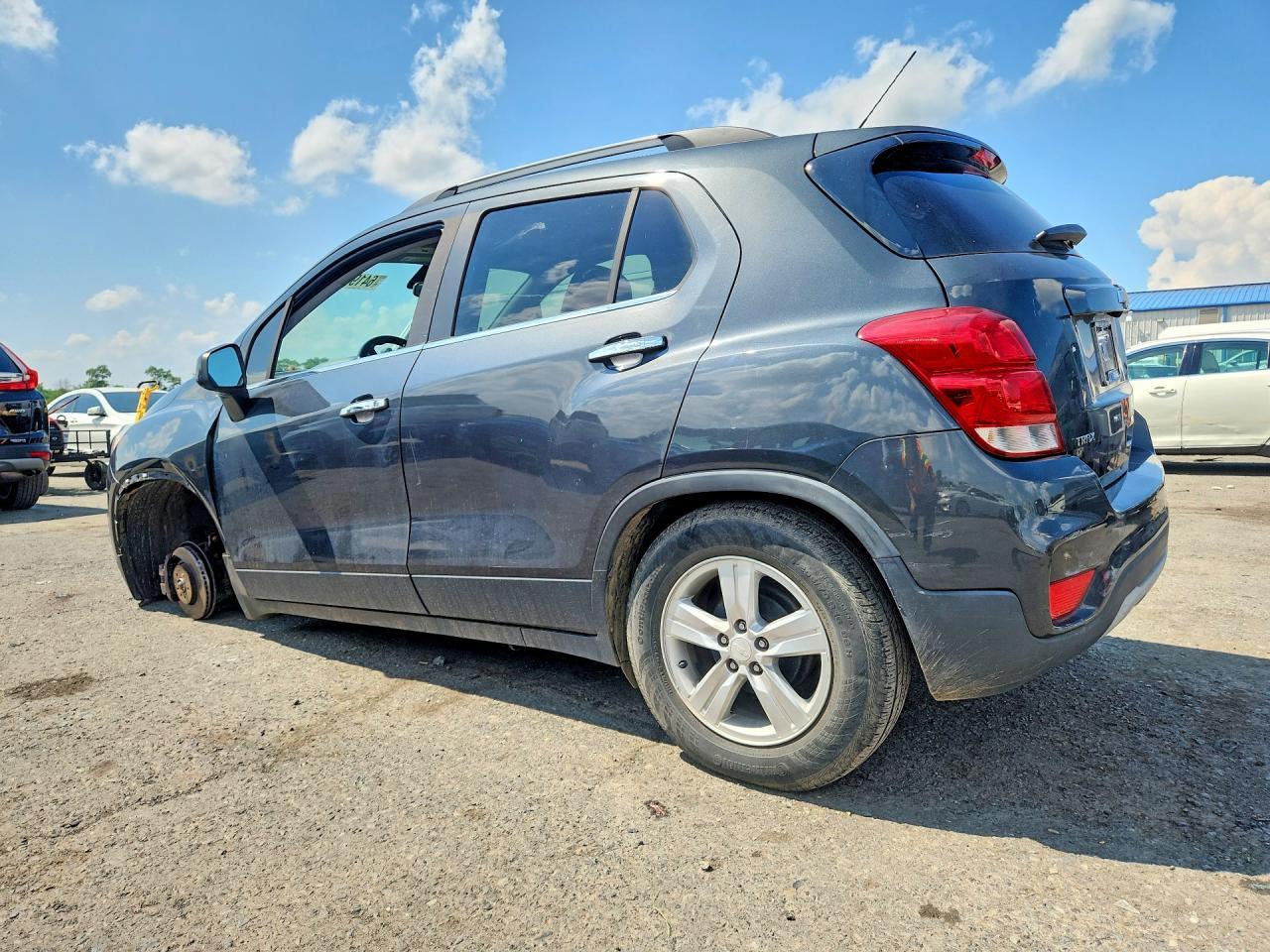 2017 Chevrolet Trax 1Lt - Image 2