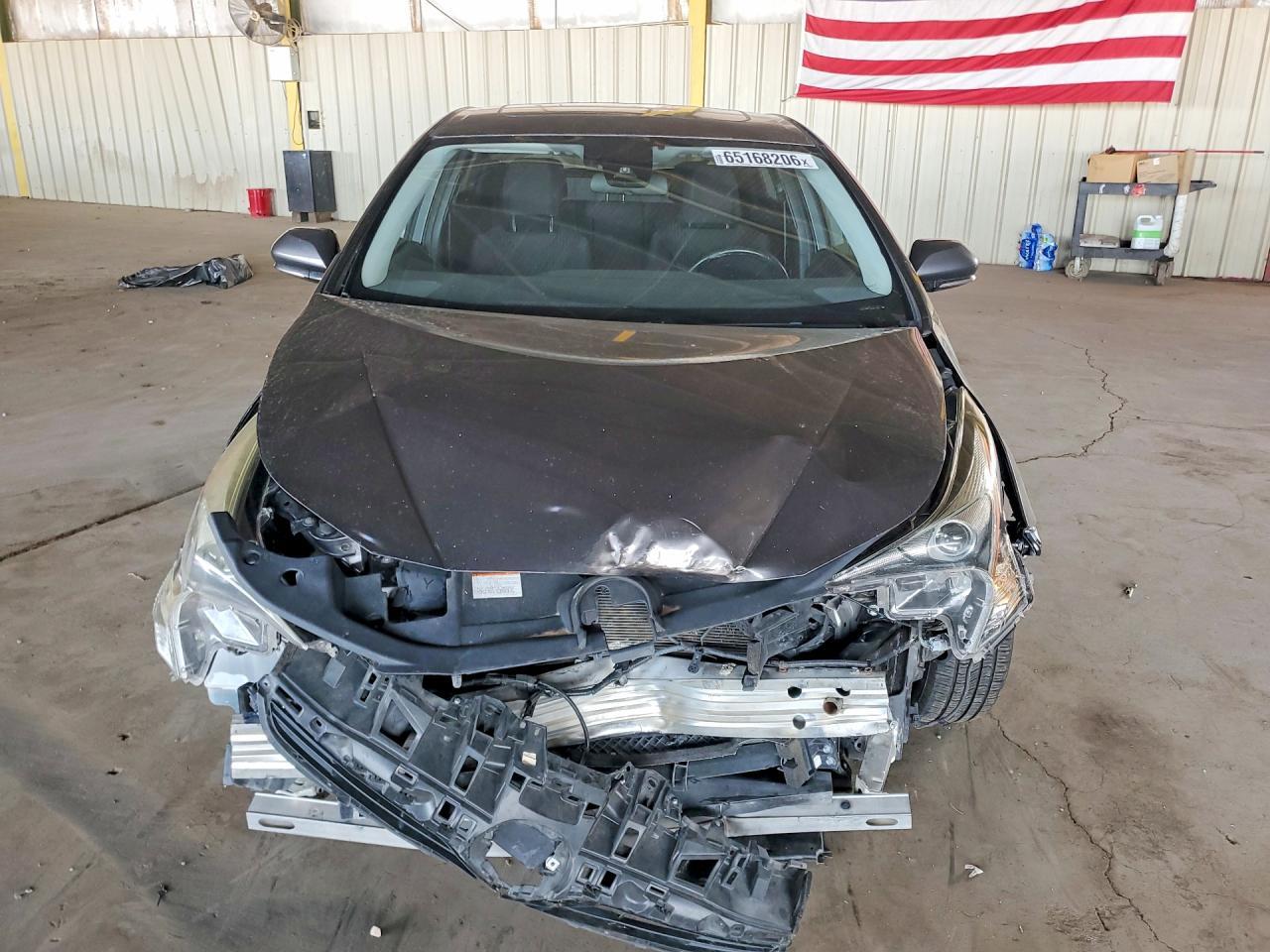 2016 Toyota Prius Three - Фото 5
