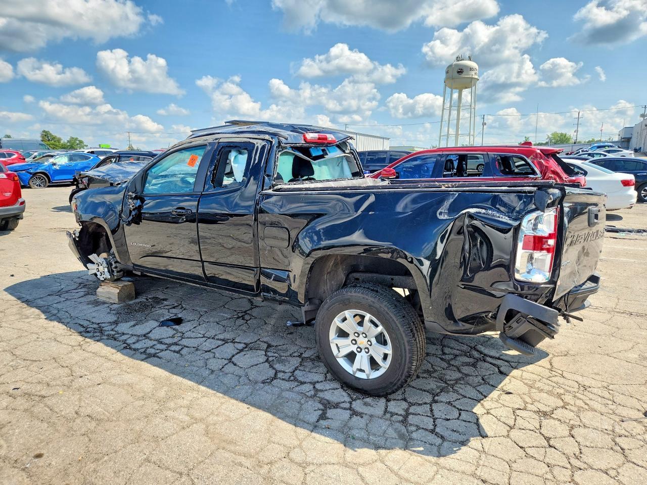 2022 Chevrolet Colorado Lt - Фото 2