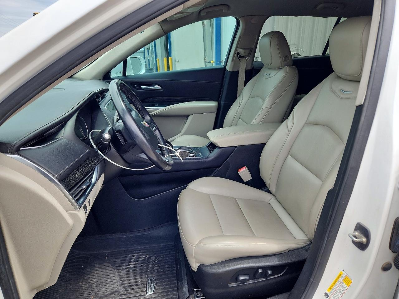 2021 Cadillac Xt4 Premium Luxury - Image 7
