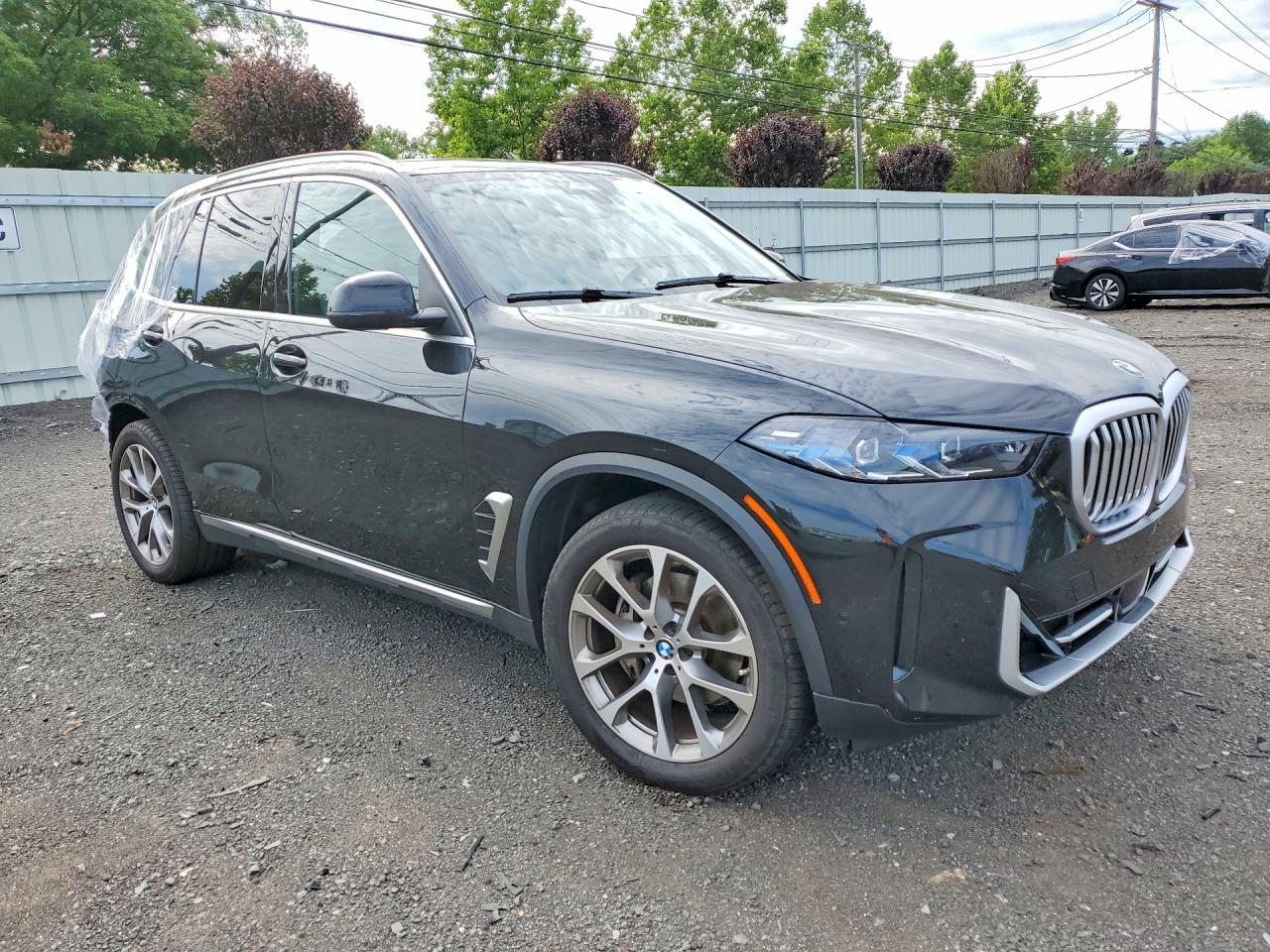 2024 BMW X5 xDrive40I - Image 4