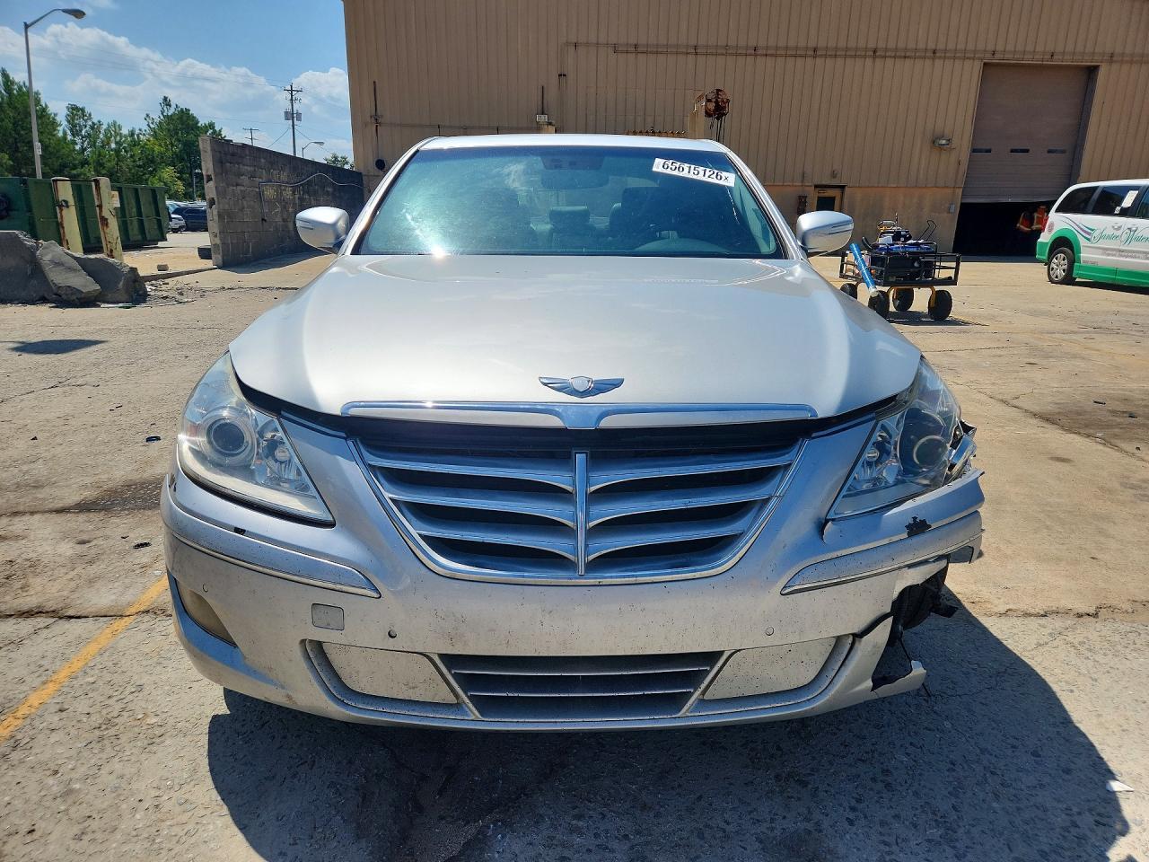 2012 Hyundai Genesis 3.8L - Фото 5