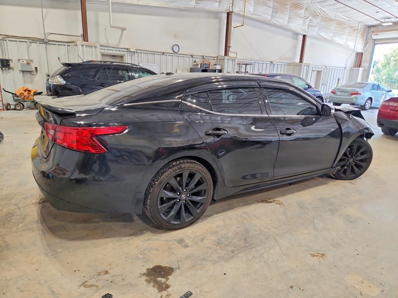 2017 Nissan Maxima 3.5 S - Image 3