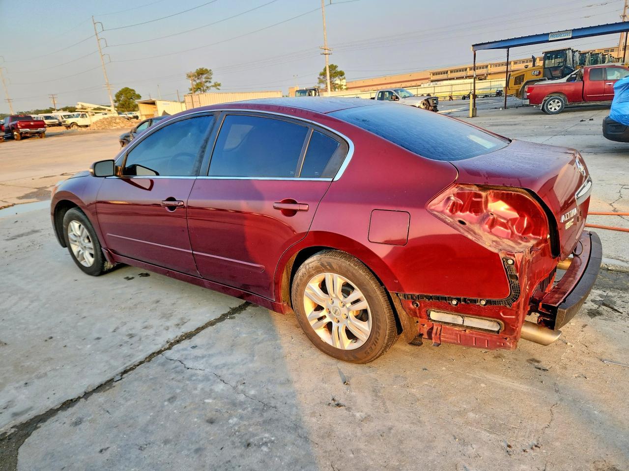 2010 Nissan Altima 2.5 - Фото 2