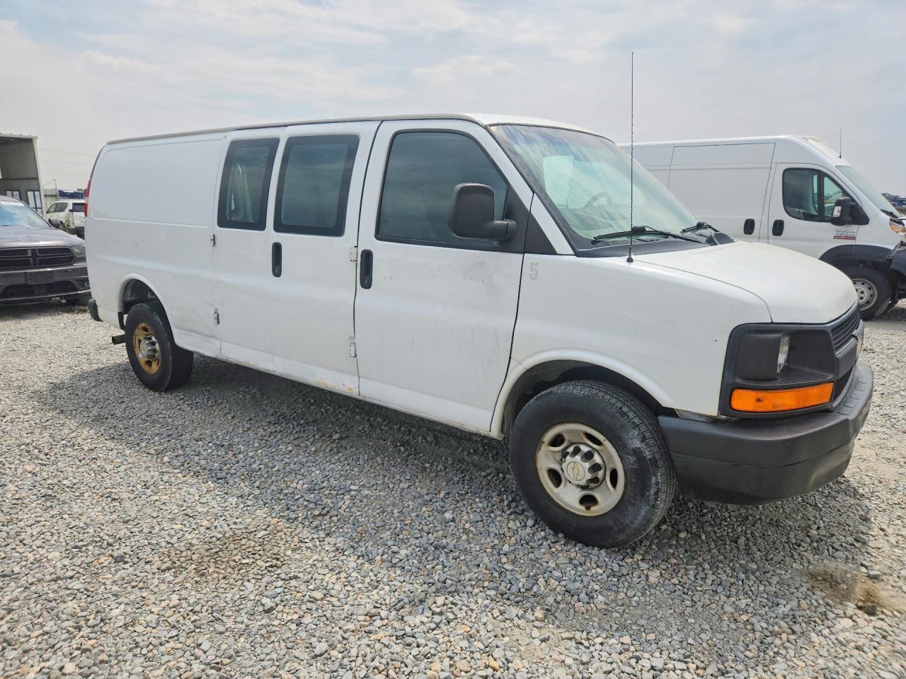 2014 Chevrolet Express G2500 - Фото 4