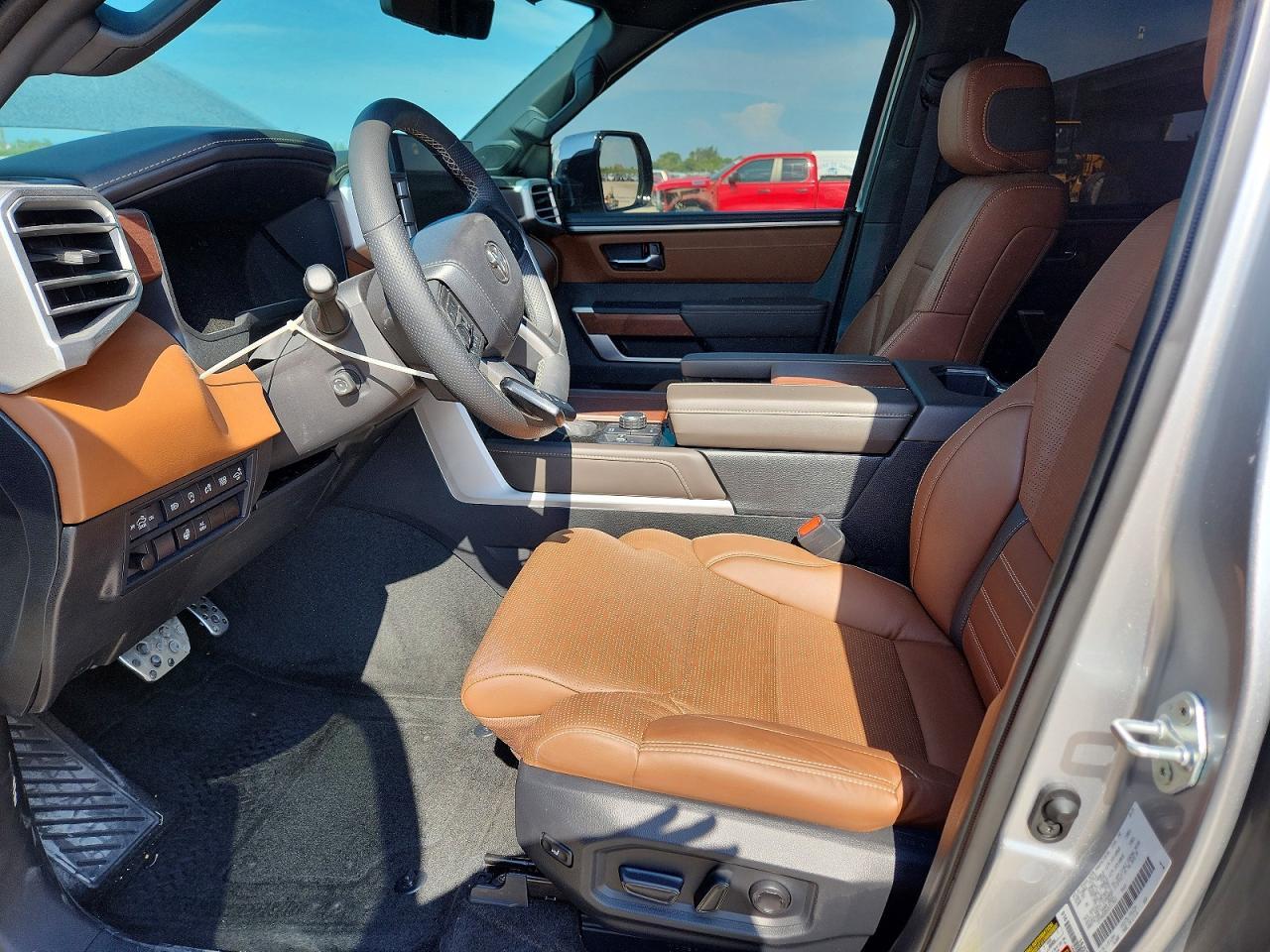 2025 Toyota Tundra 1794 Edition - Фото 7