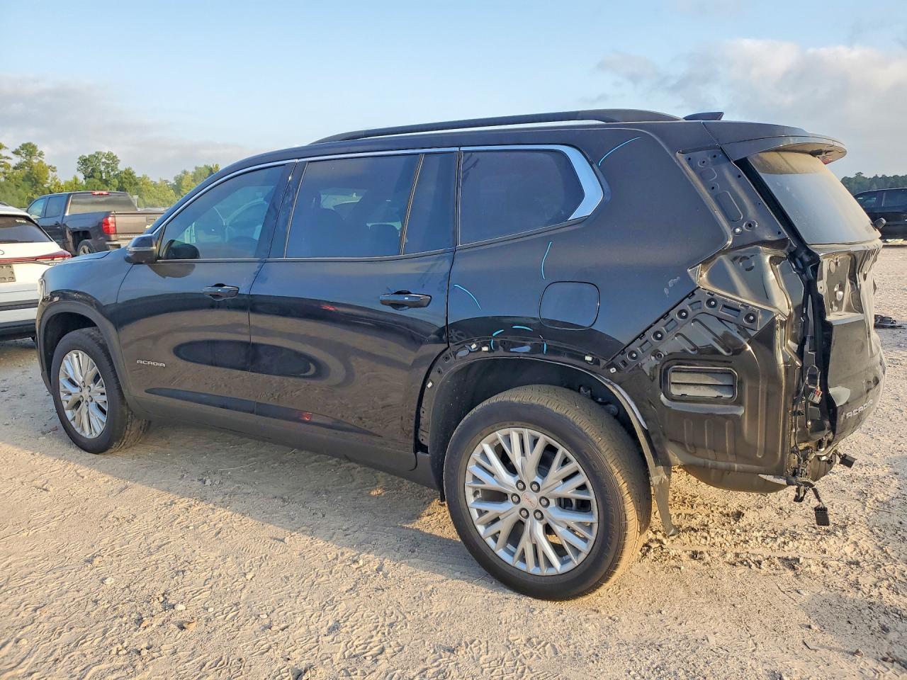 2026 GMC Acadia Elevation - Фото 2