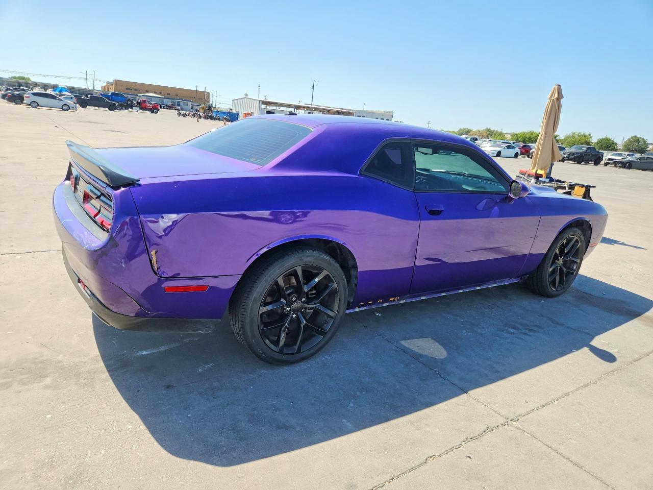 2023 Dodge Challenger Sxt - Image 3