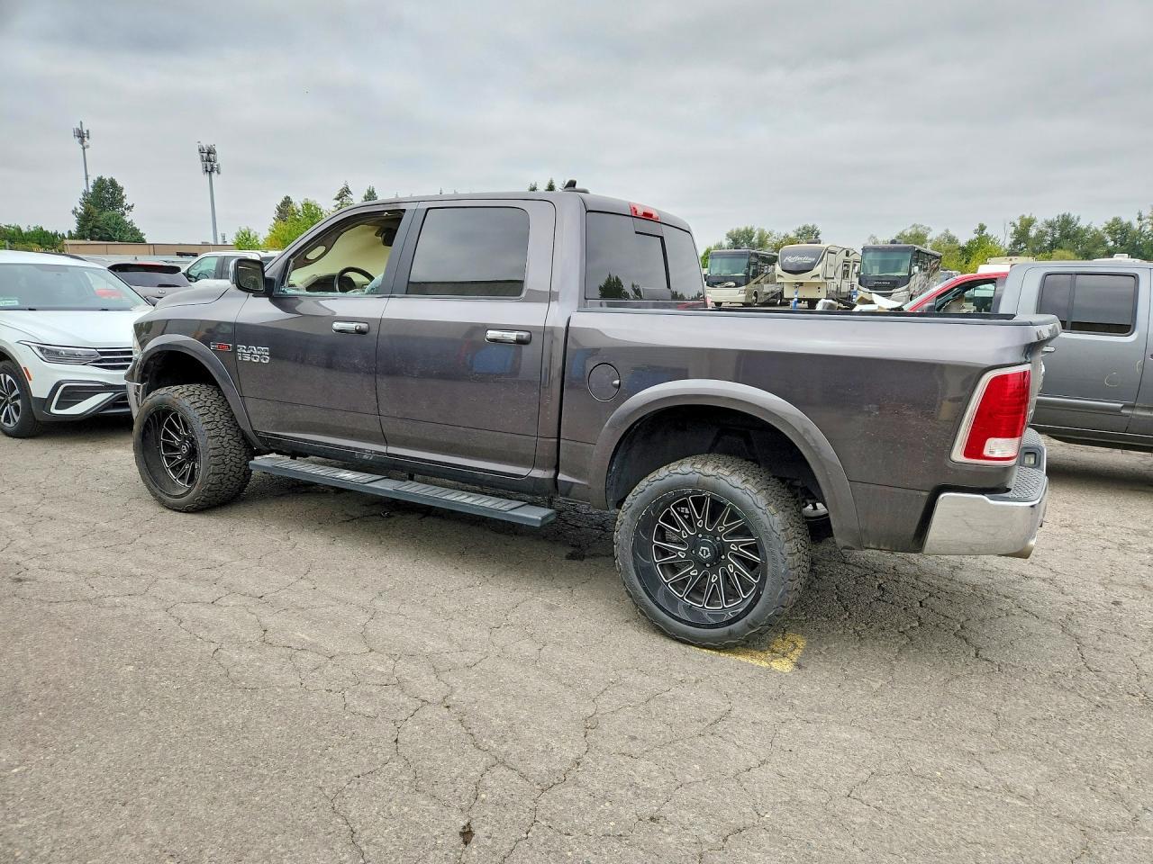2018 Ram 1500 Laramie - Фото 2