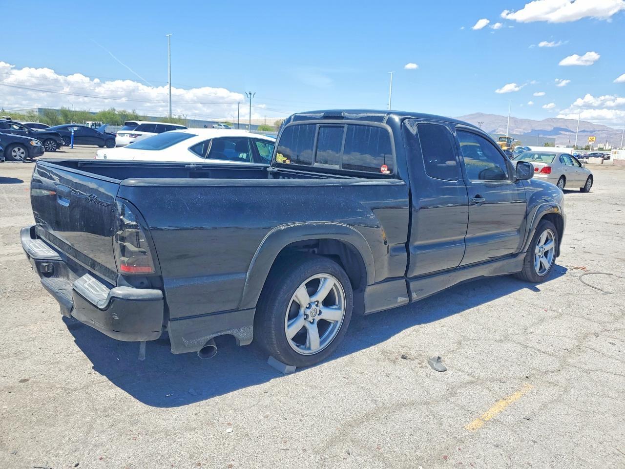 2005 Toyota Tacoma X-Runner V6 - Image 3