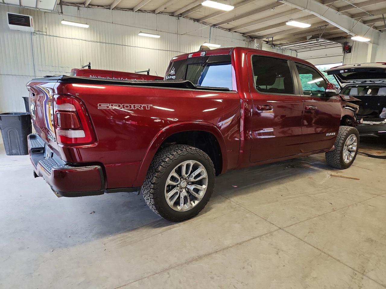 2021 Ram 1500 Laramie - Фото 3