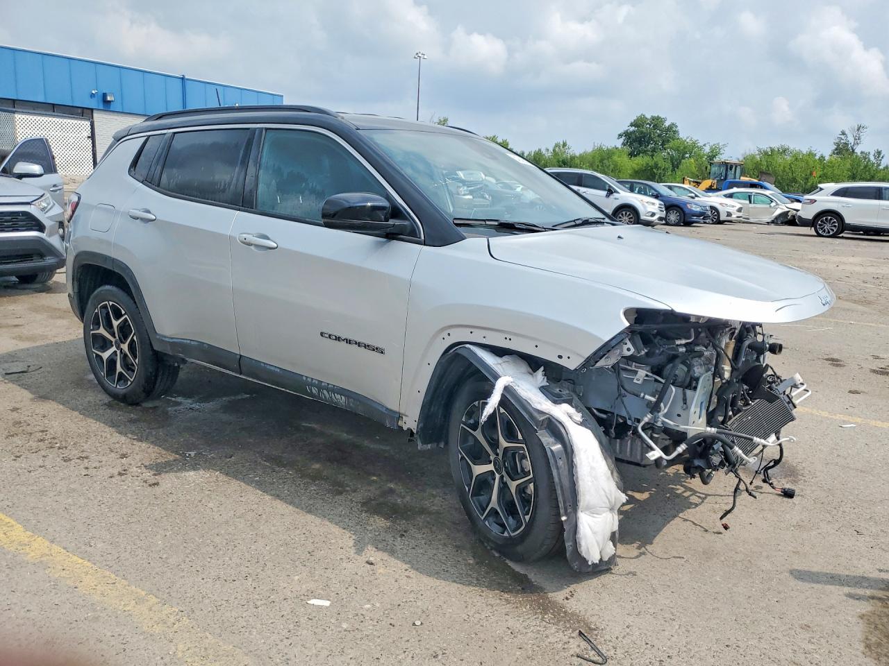 2025 Jeep Compass Limited - Фото 4