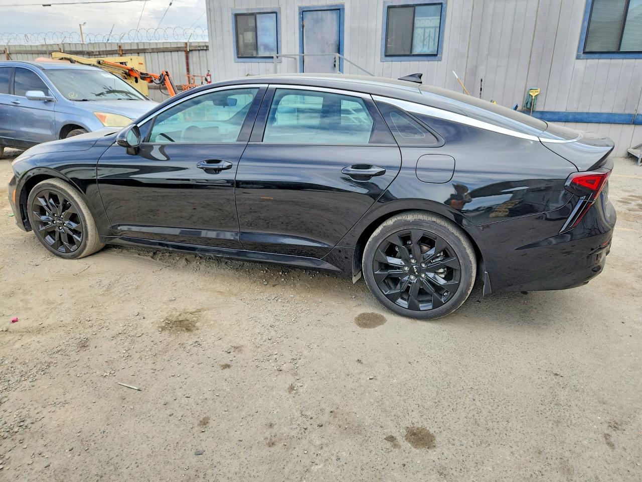 2025 Kia K5 Gt Line - Фото 2