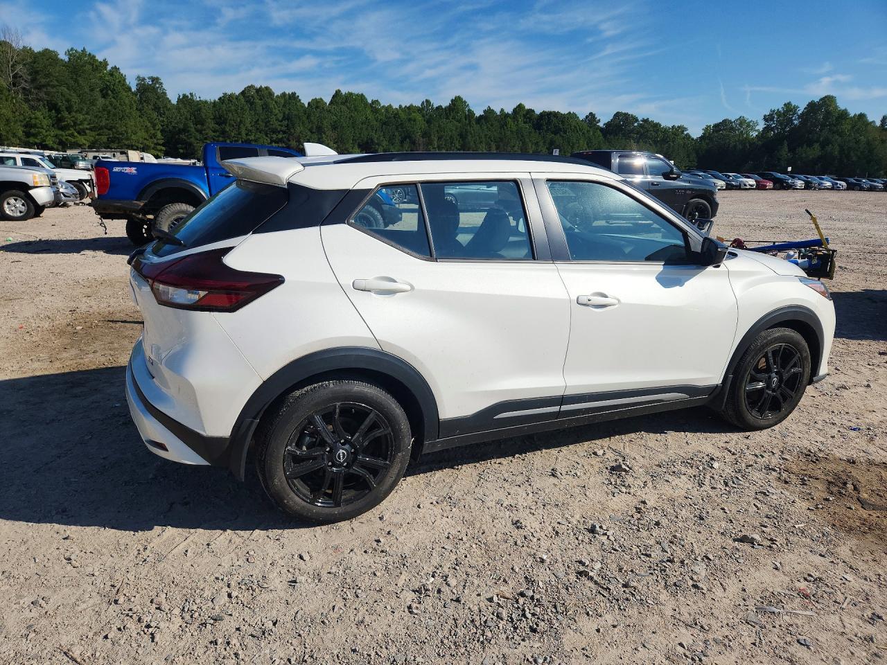 2024 Nissan Kicks Sr - Фото 3