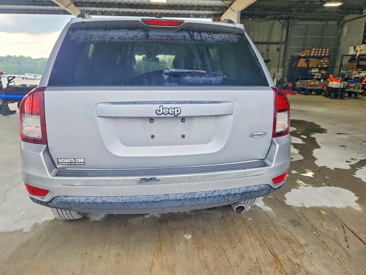 2016 Jeep Compass Latitude - Фото 6