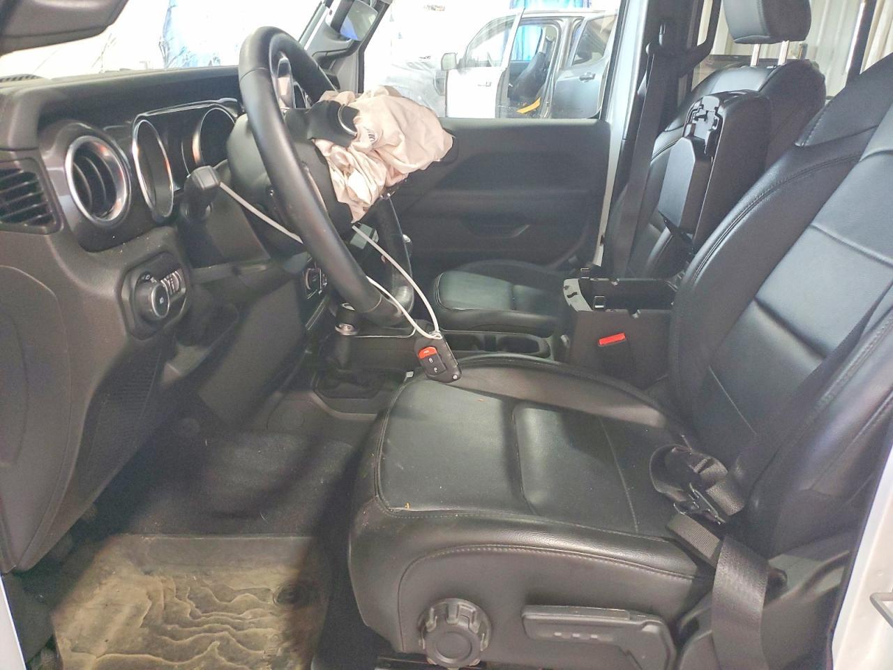 2022 Jeep Wrangler Unlimited Sahara - Фото 7