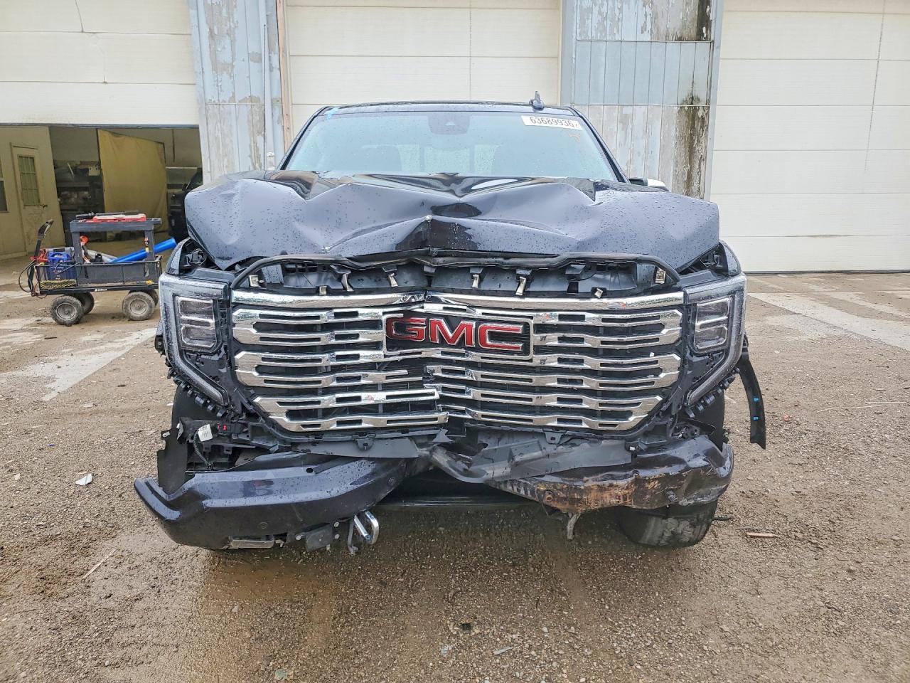 2024 GMC Sierra K1500 Denali - Image 5