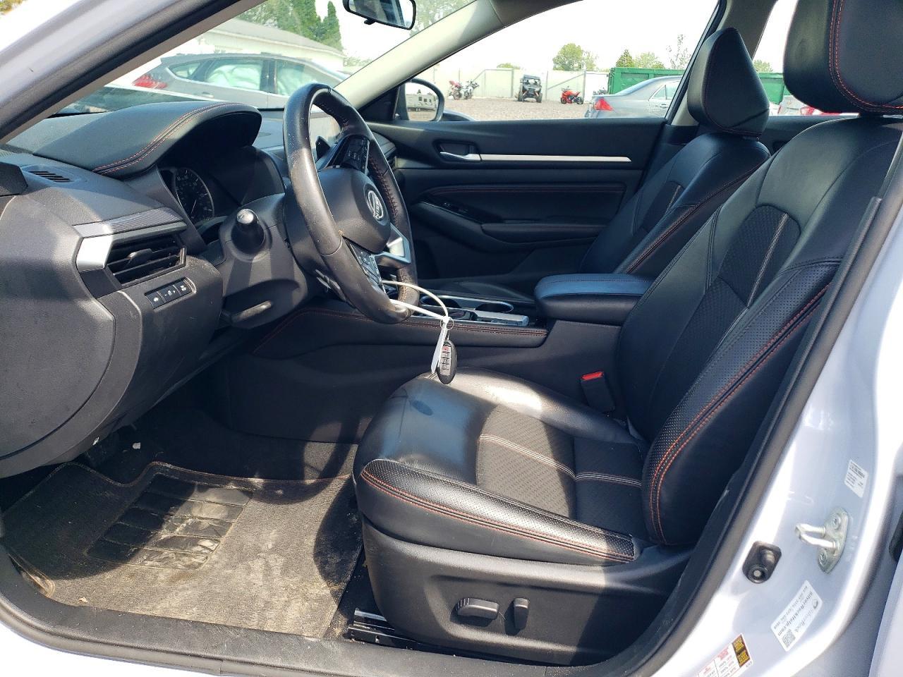 2023 Nissan Altima Sr - Image 7