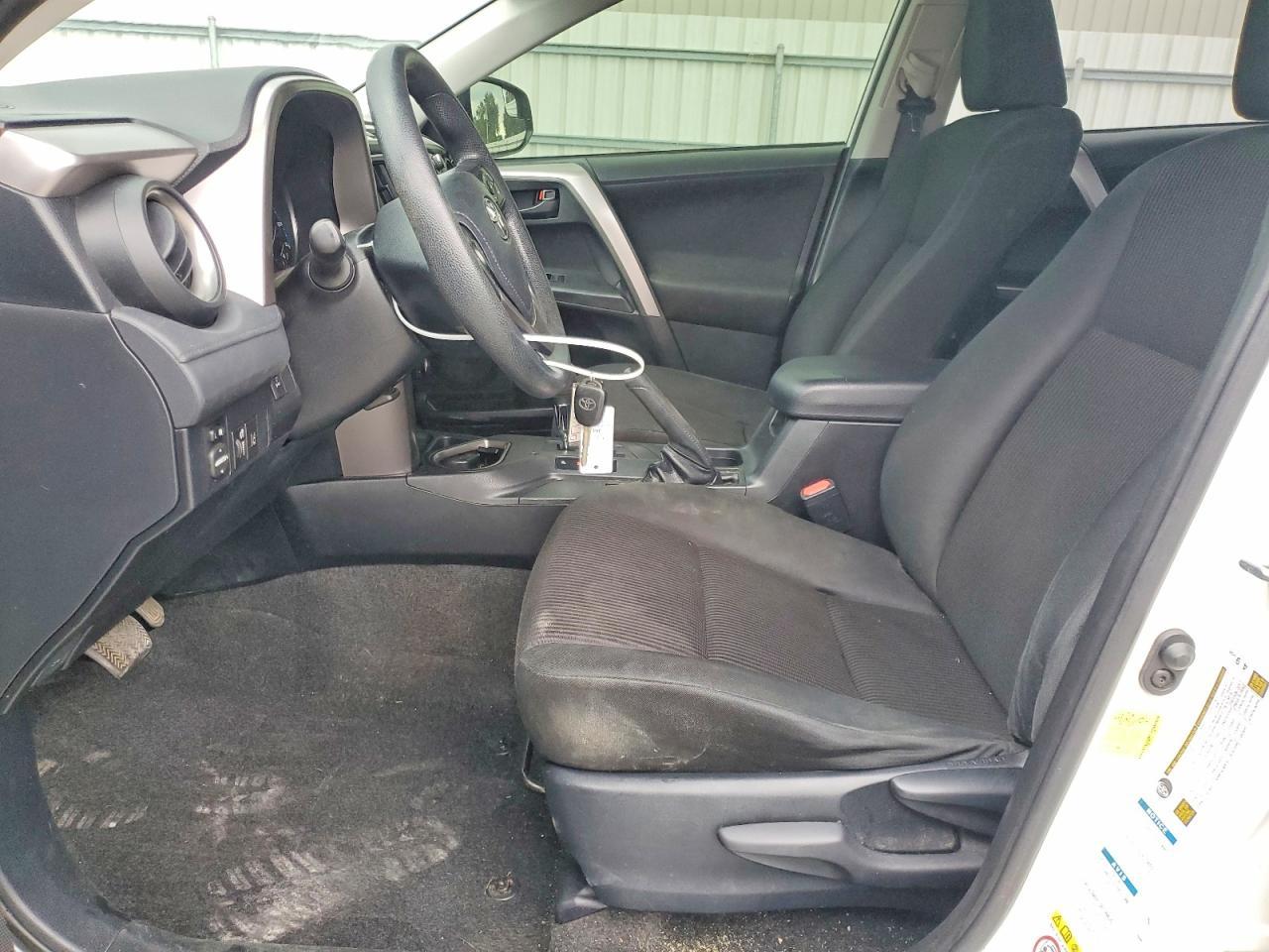 2018 Toyota Rav4 Le - Image 7