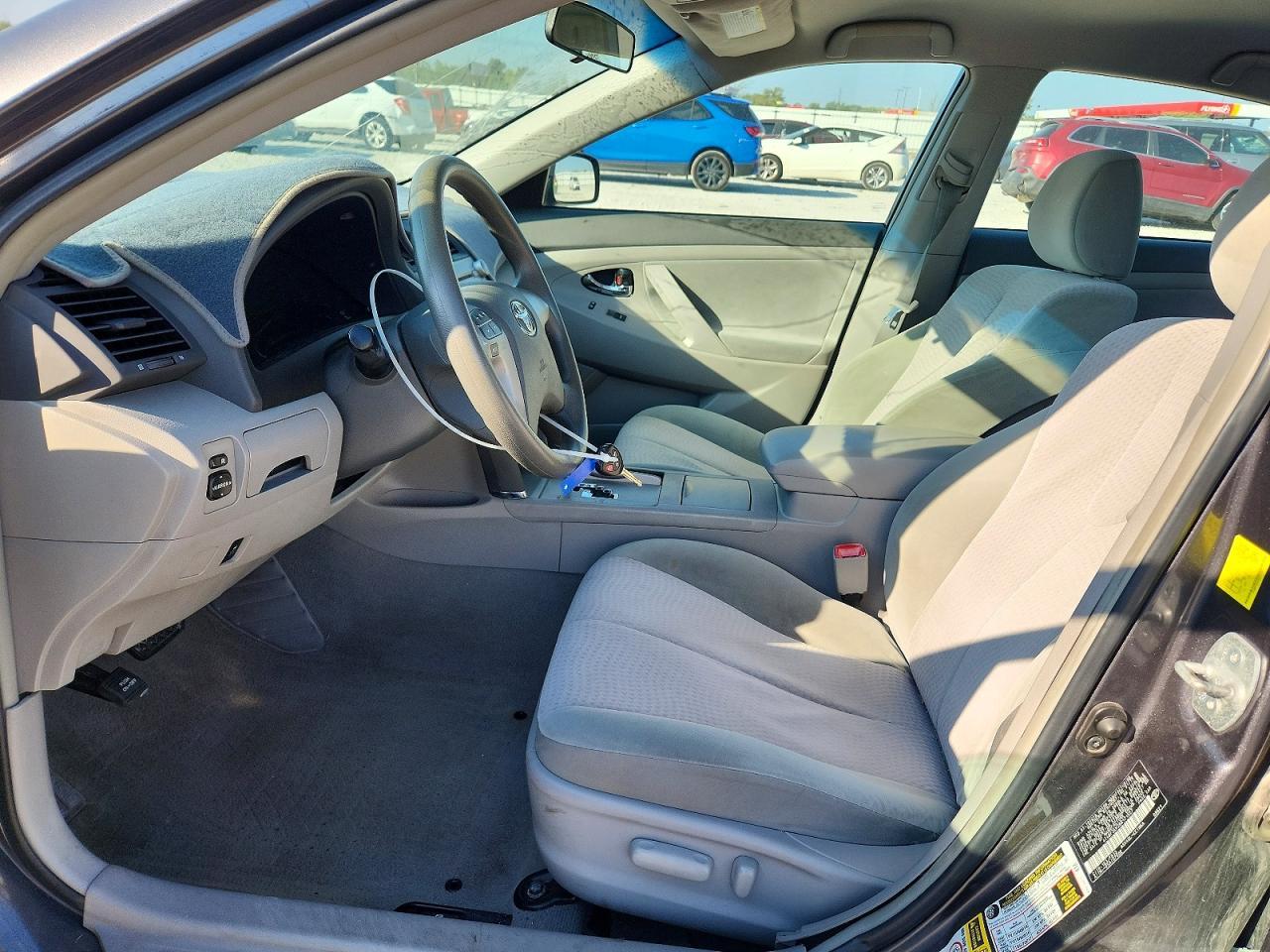 2011 Toyota Camry Le - Image 7