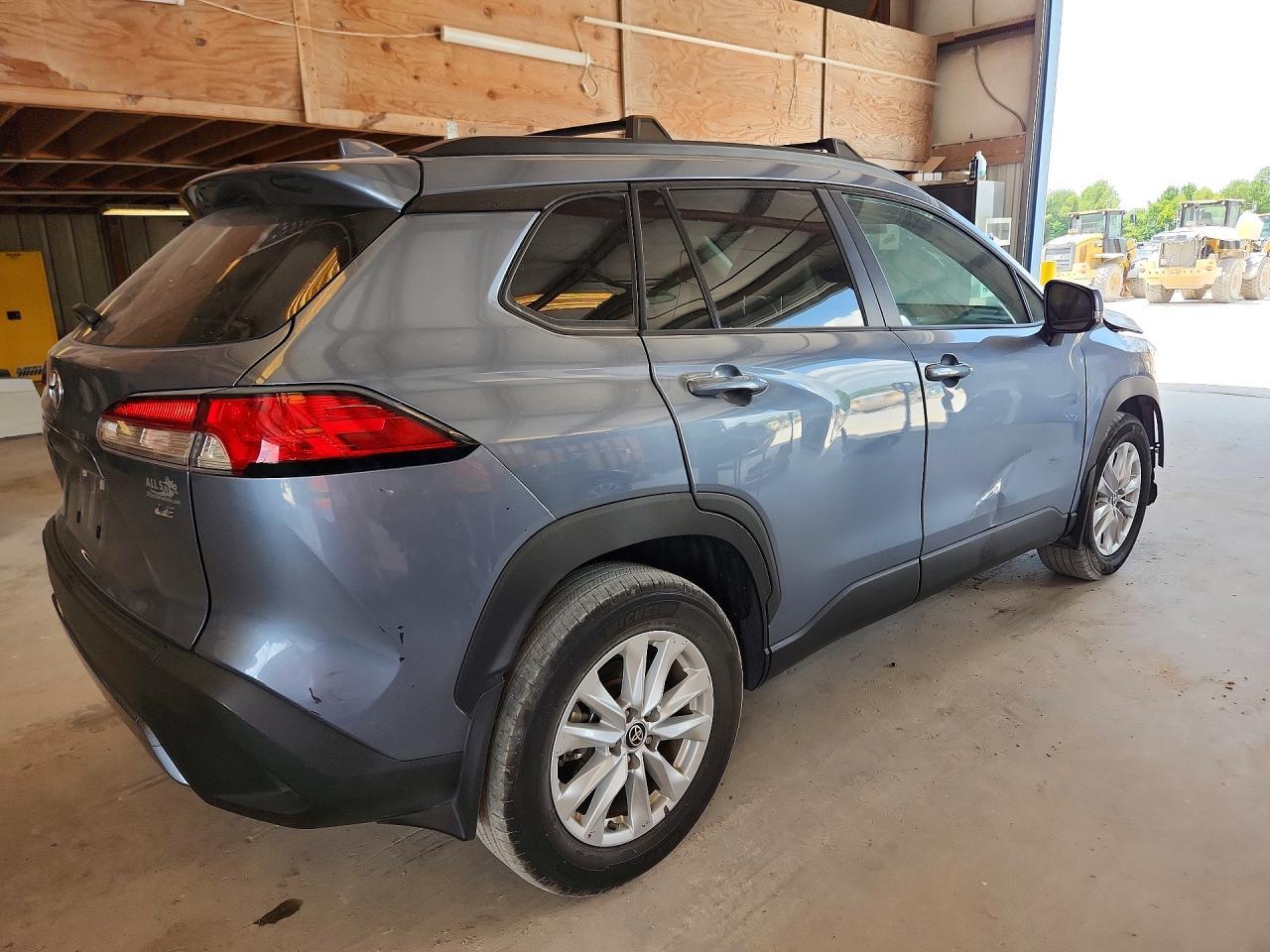 2024 Toyota Corolla Cross Le - Фото 3