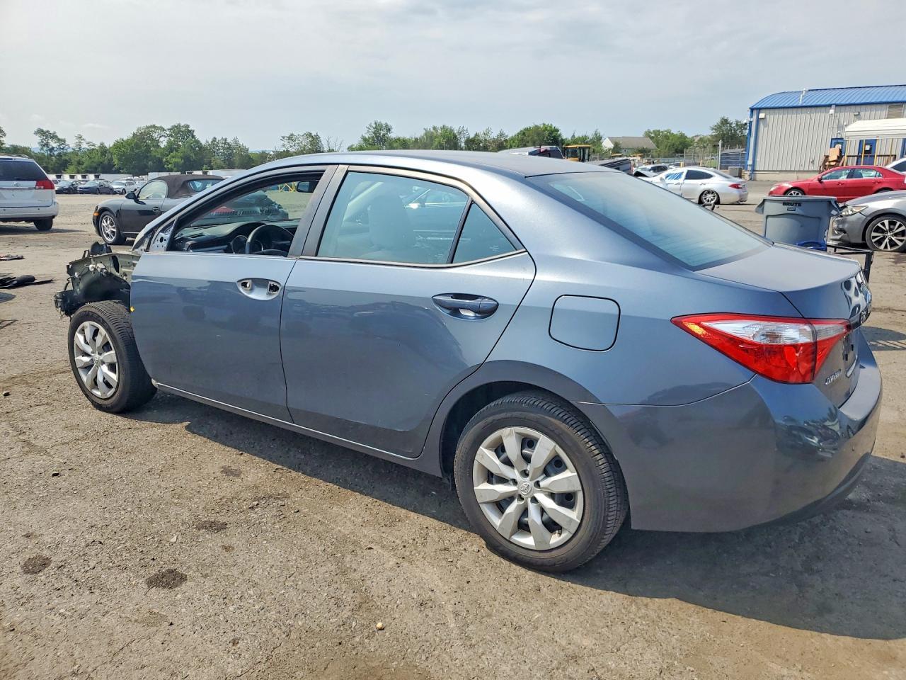2014 Toyota Corolla Le - Фото 2