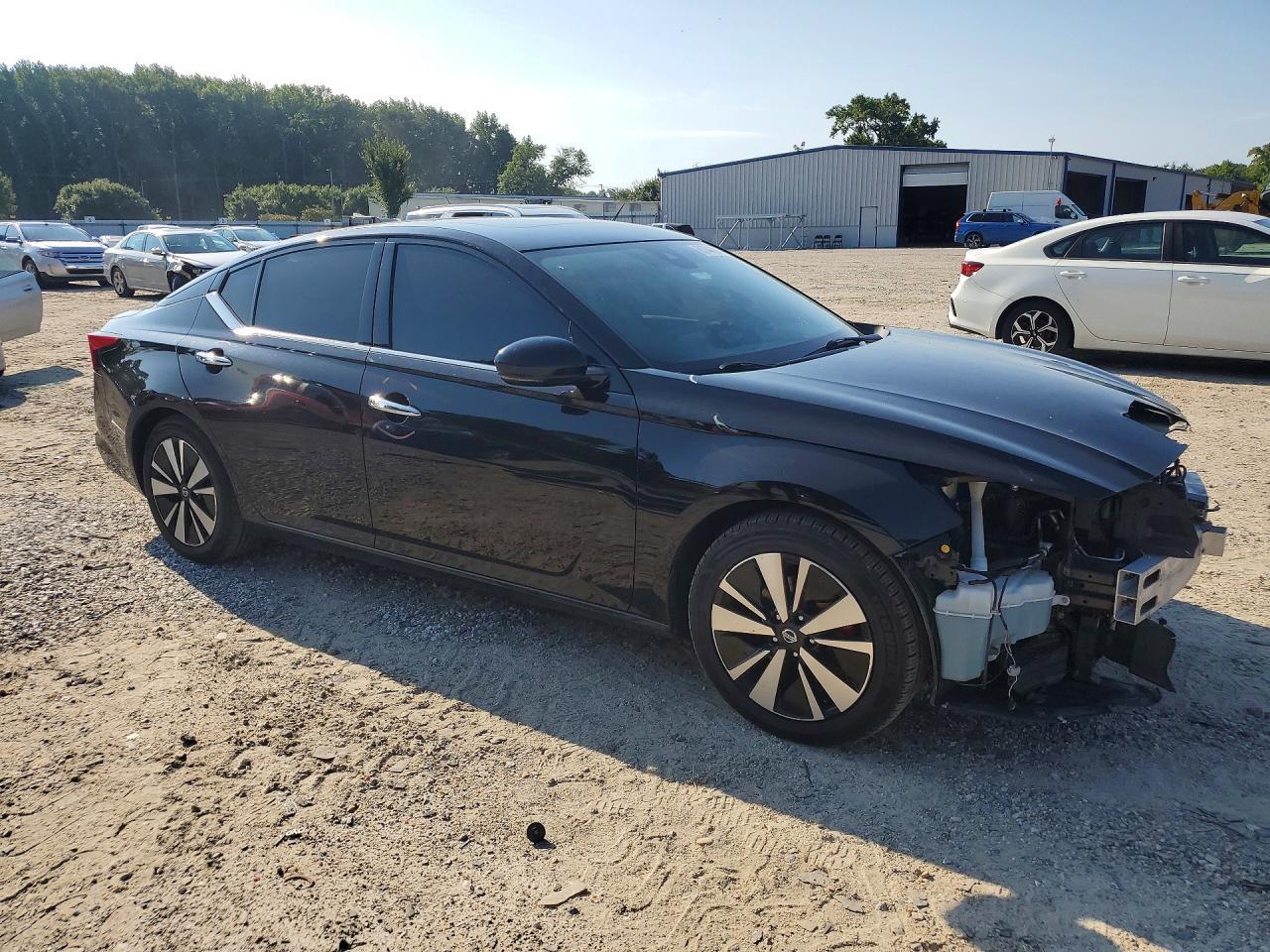 2019 Nissan Altima Sv - Image 4