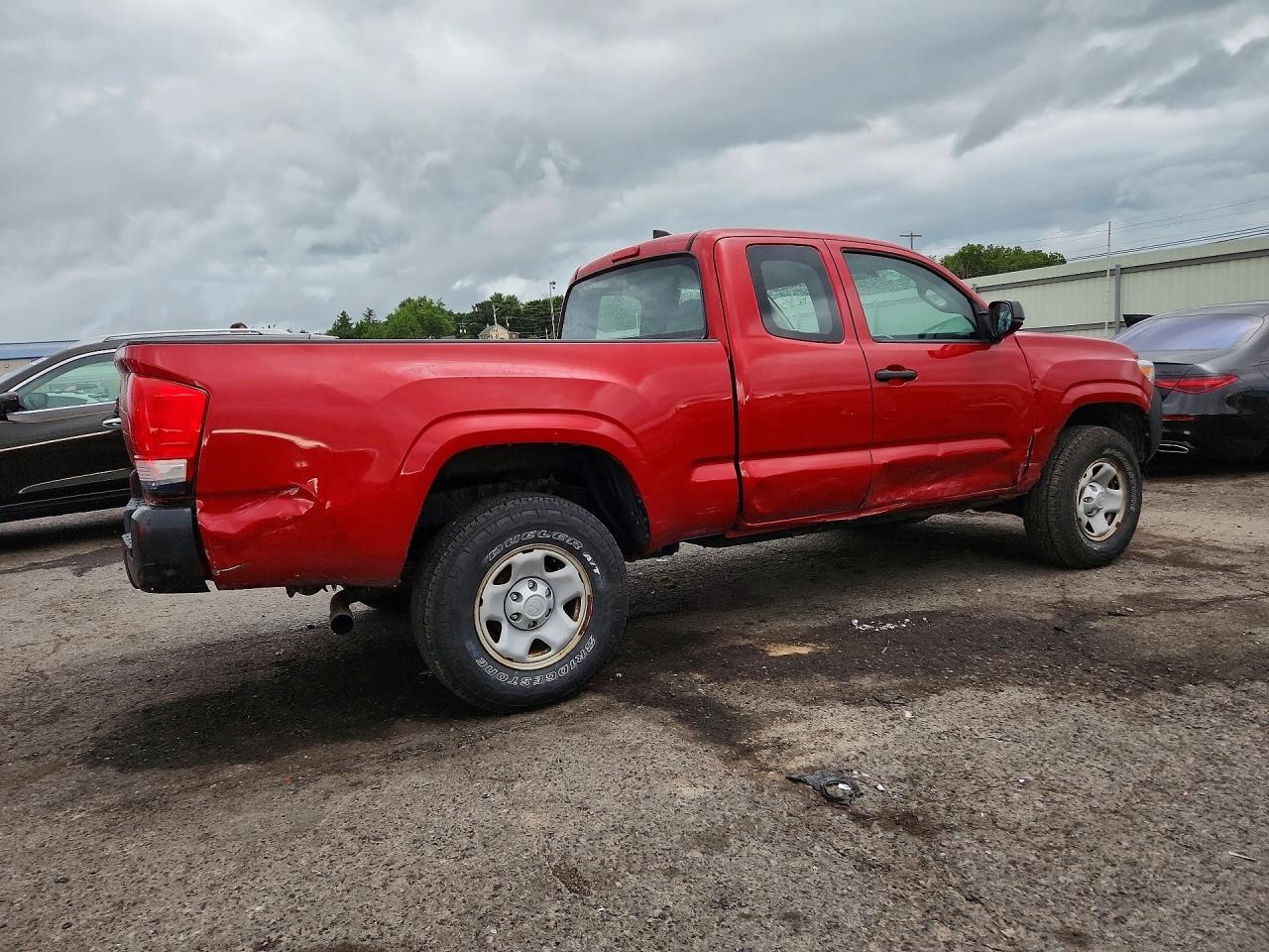 2017 Toyota Tacoma Sr - Фото 3