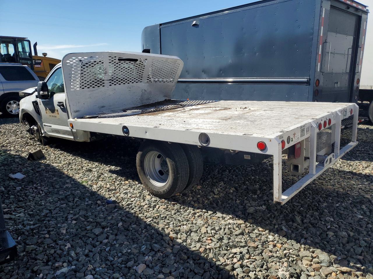 2020 Ford F350 - Фото 2