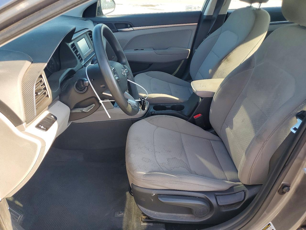 2019 Hyundai Elantra Se - Фото 7