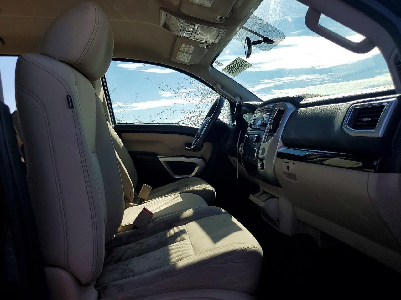 2017 Nissan Titan S - Image 7