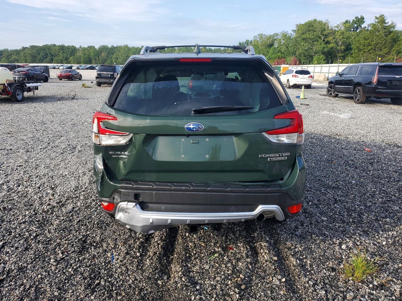 2023 Subaru Forester Touring - Image 6
