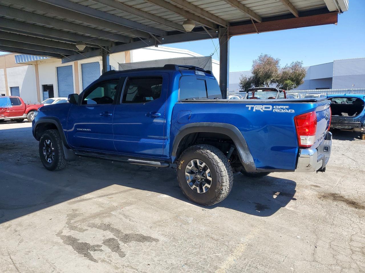 2017 Toyota Tacoma Trd Off-Road - Фото 2