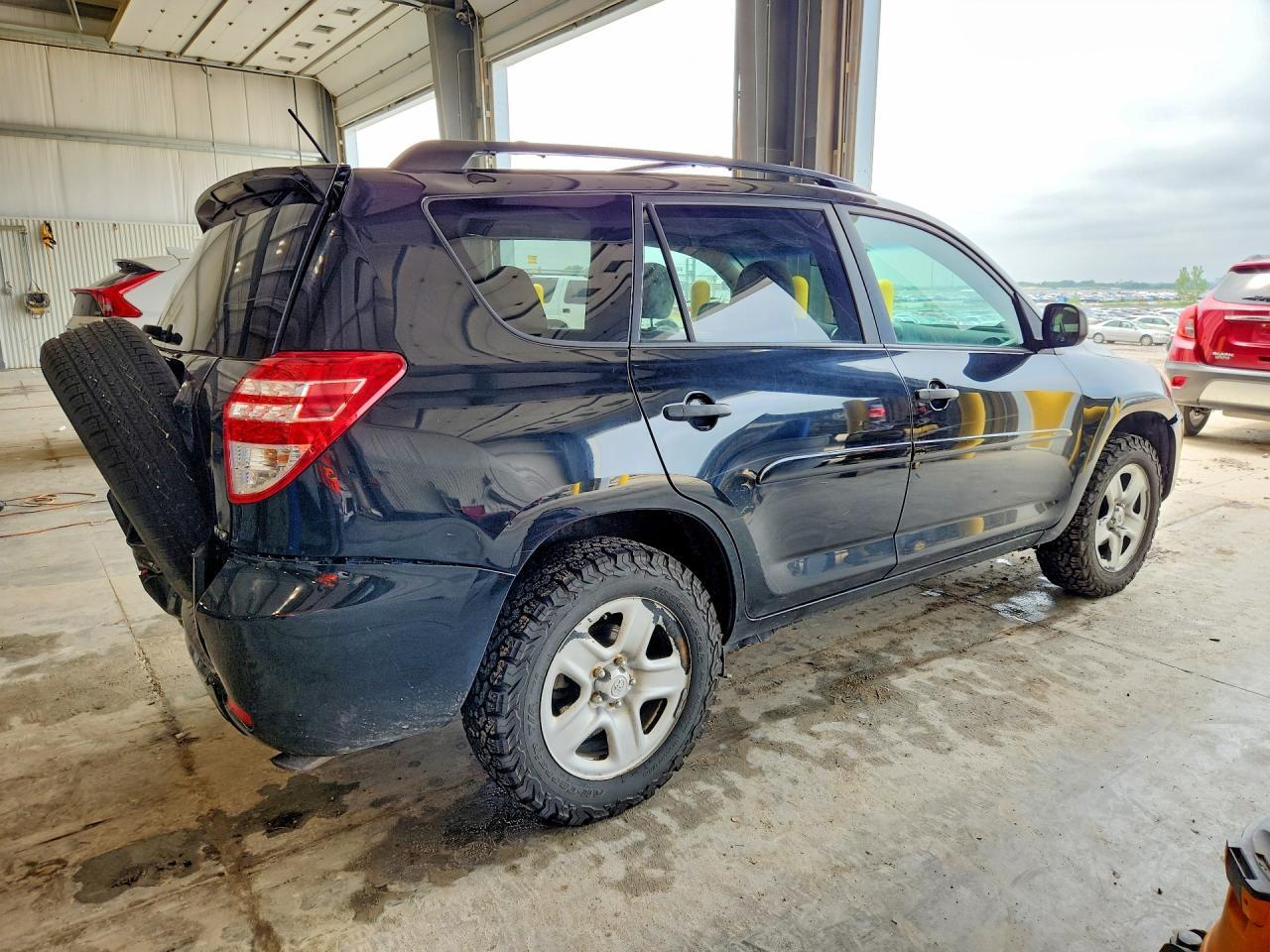 2011 Toyota Rav4 Base - Фото 3