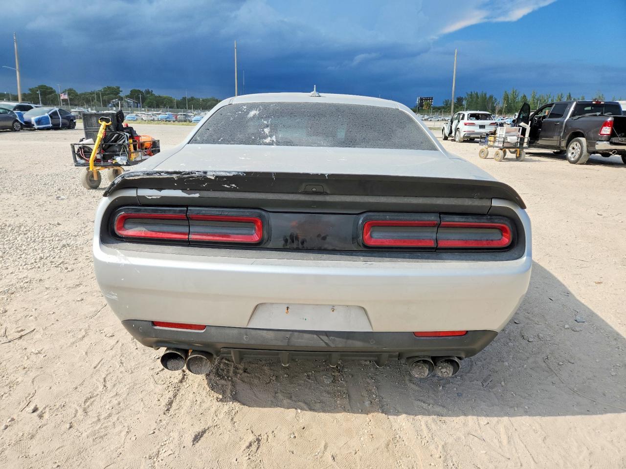 2021 Dodge Challenger R - Фото 6