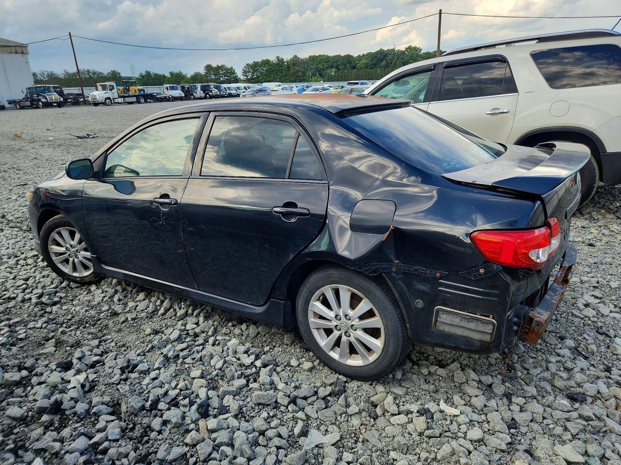 2009 Toyota Corolla S - Фото 2