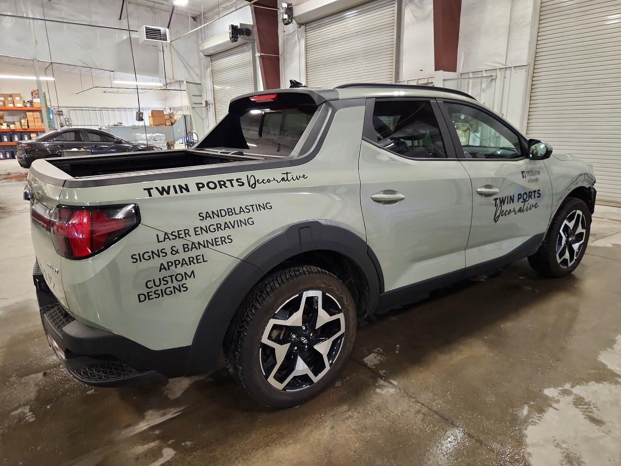 2022 Hyundai Santa Cruz Limited - Image 3