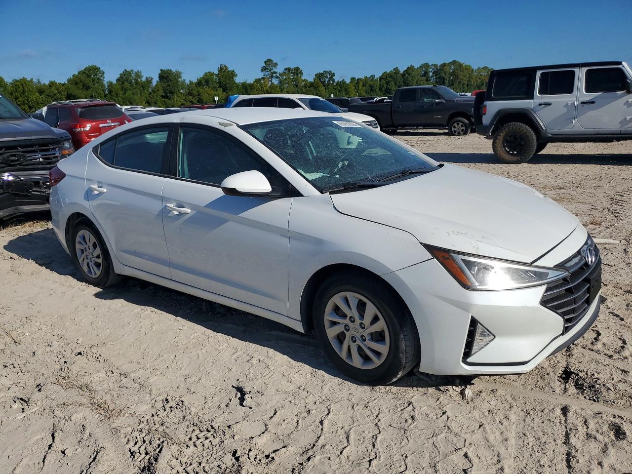 2019 Hyundai Elantra Se - Image 4