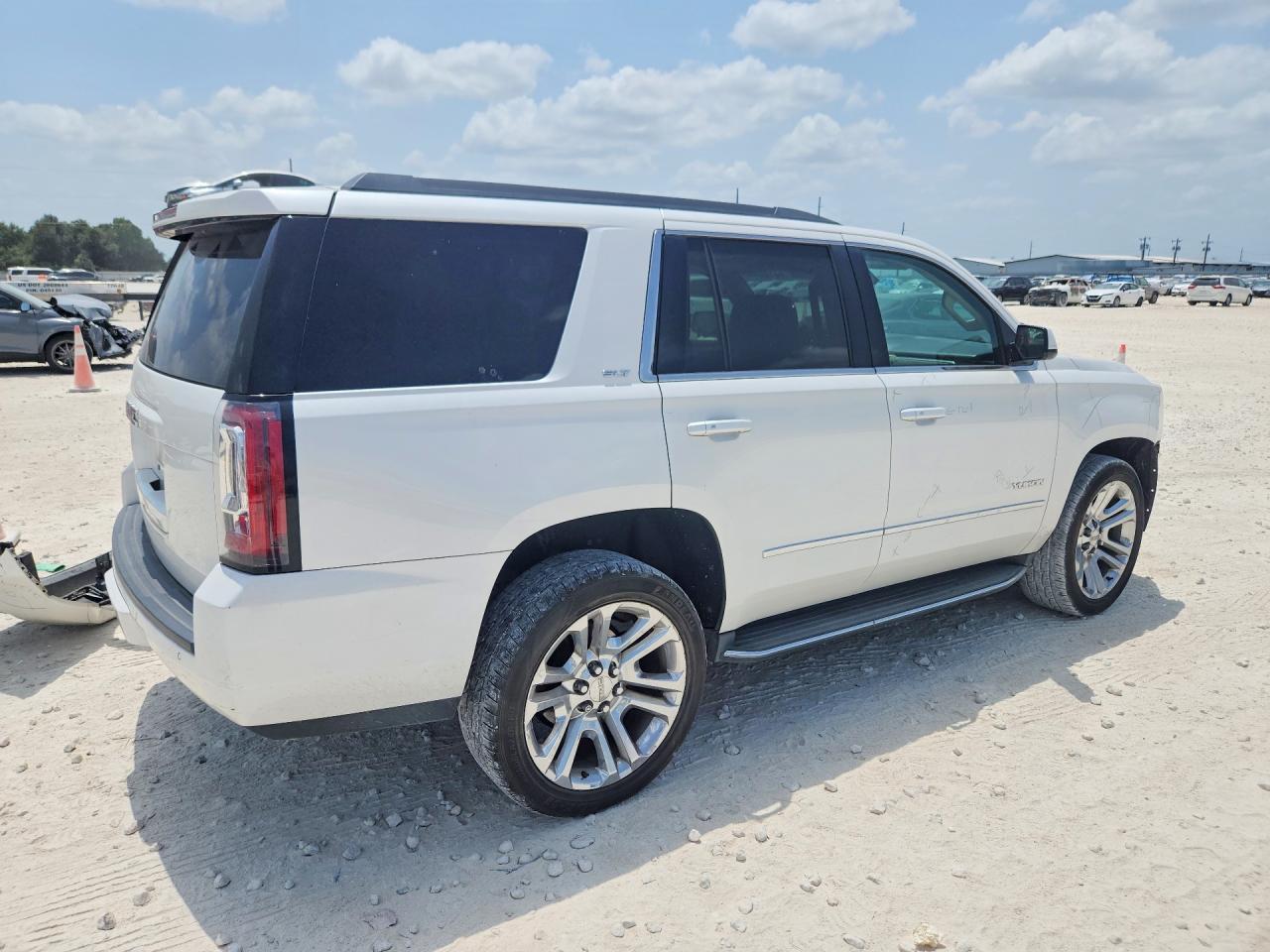 2018 GMC Yukon Slt - Image 3