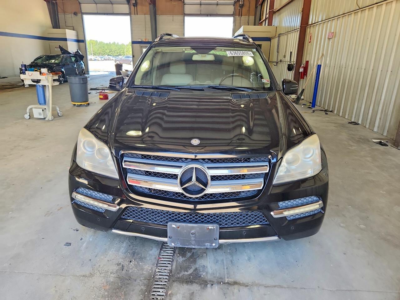 2012 Mercedes-Benz Gl 450 4Matic - Image 5