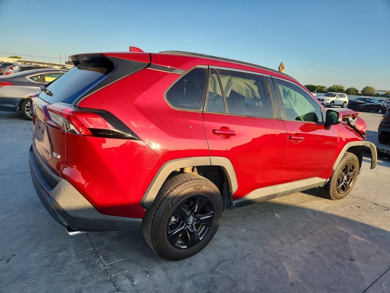 2019 Toyota Rav4 Xle - Image 3