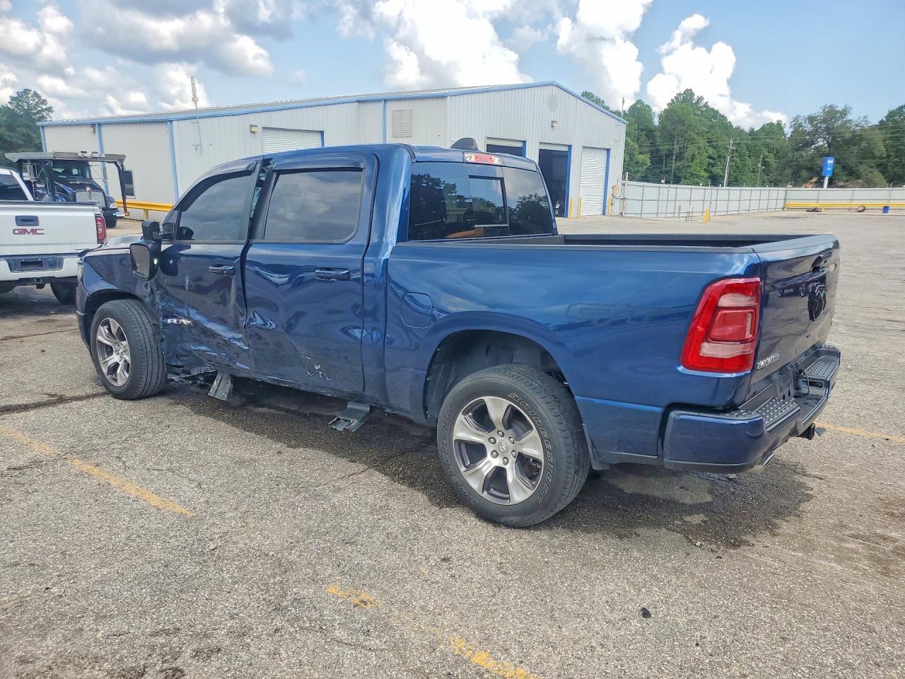 2023 Ram 1500 Laramie - Image 2