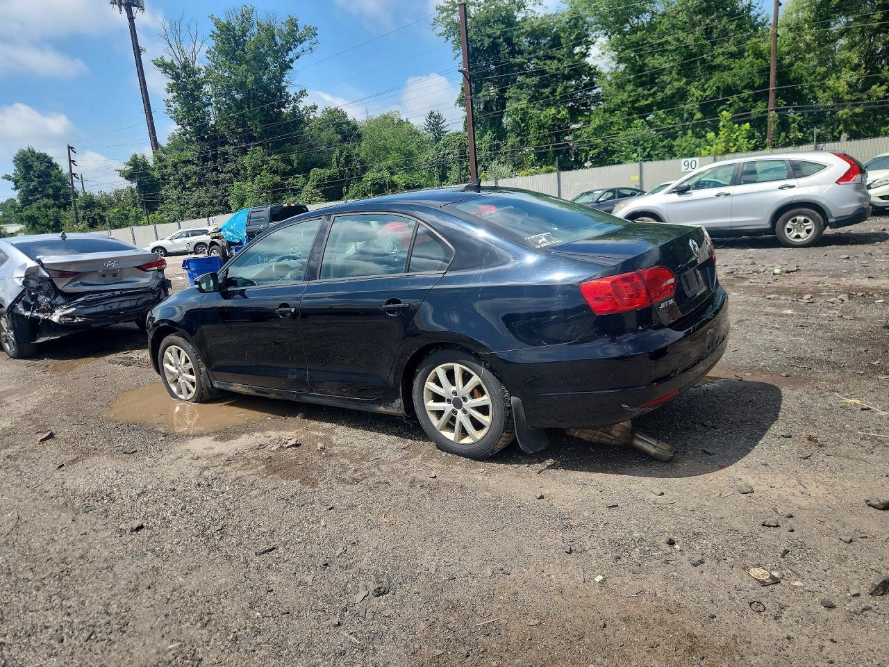 2012 Volkswagen Jetta - Фото 2