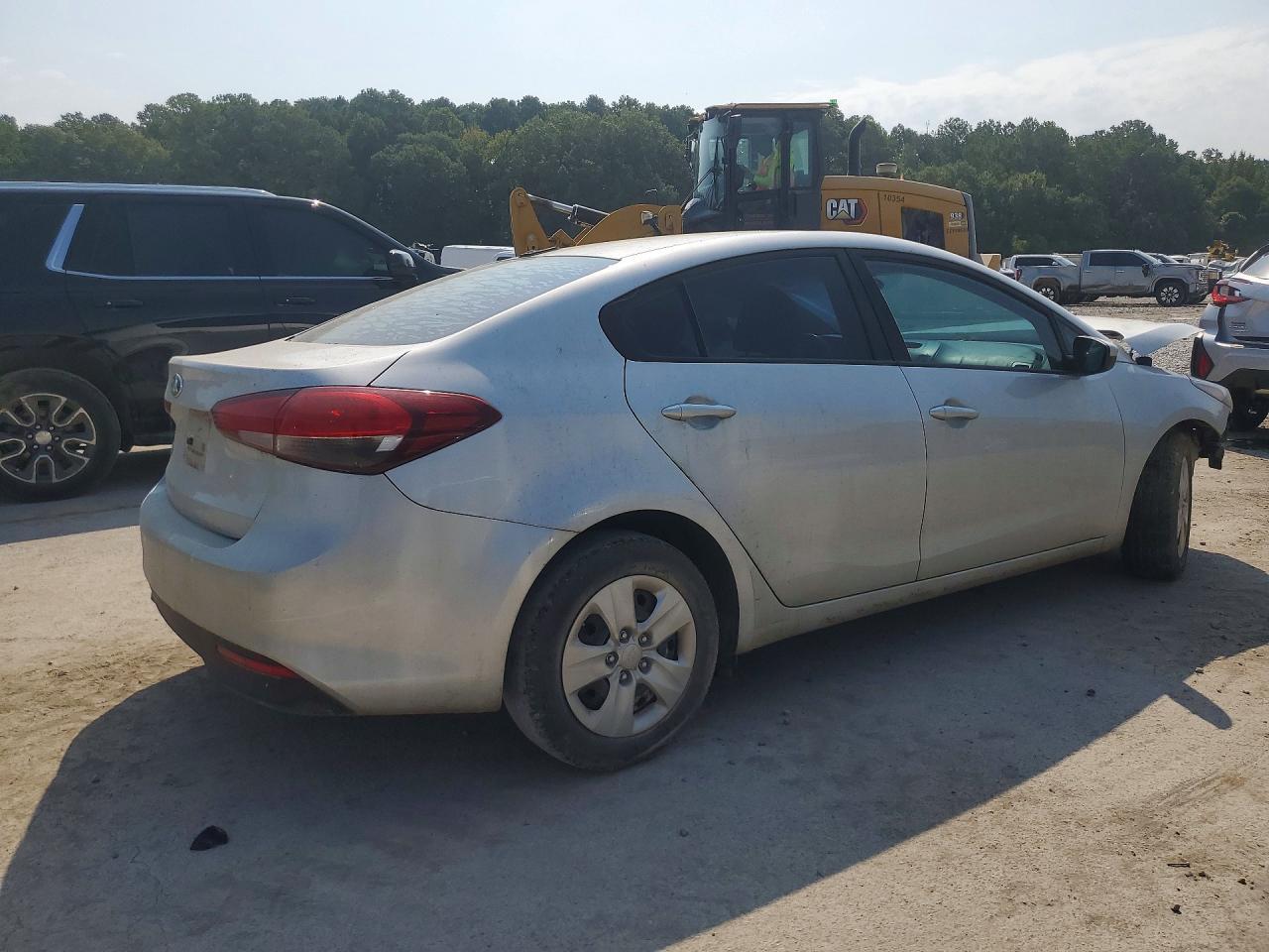 2017 Kia Forte - Image 3